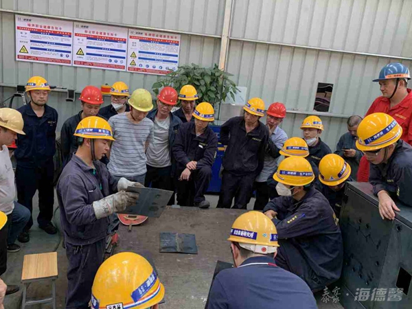 泰豪·拉斯维加斯3499官网工艺培训-经验互换.jpg 泰豪·拉斯维加斯3499官网工艺培训-经验互换.jpg