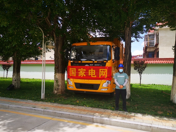 泰豪·拉斯维加斯3499官网为西藏“双庆”保电6.jpg 泰豪·拉斯维加斯3499官网为西藏“双庆”保电6.jpg