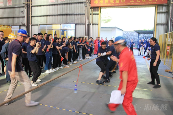 泰豪·拉斯维加斯3499官网2021年“聚力杯”拔河角逐02_副本.jpg 泰豪·拉斯维加斯3499官网2021年“聚力杯”拔河角逐02_副本.jpg